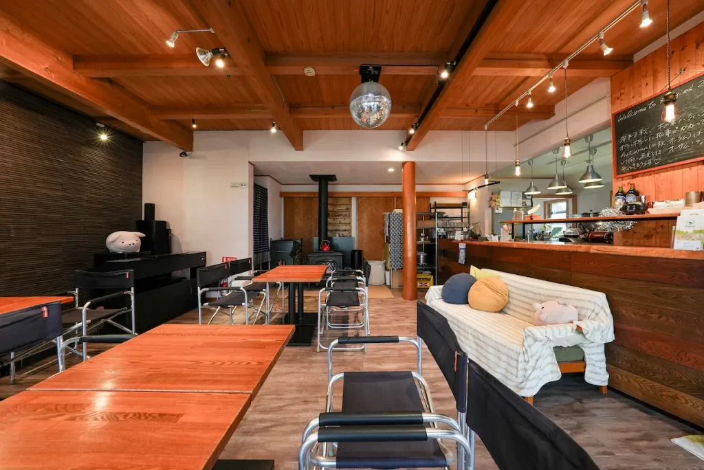 北軽井沢・嬬恋村のピギーズカフェ店内