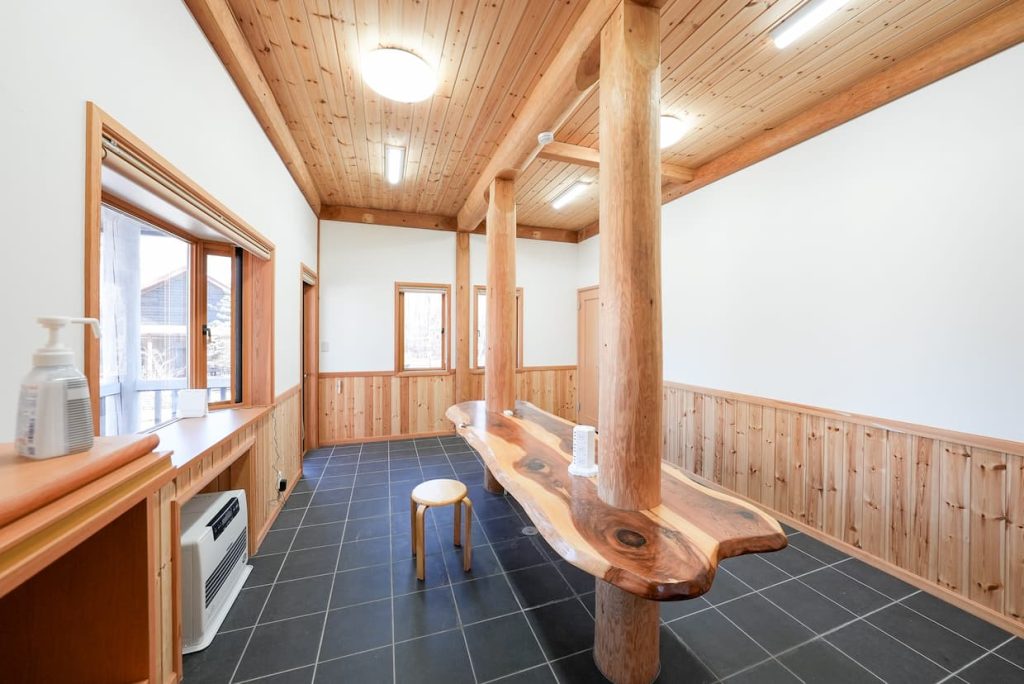 群馬北軽井沢・嬬恋村研修宿泊施設PiggiesTNGの会議室